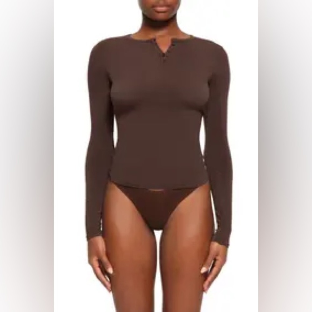 SKIMS Cotton Henley | Cocoa - Picture 1 of 10